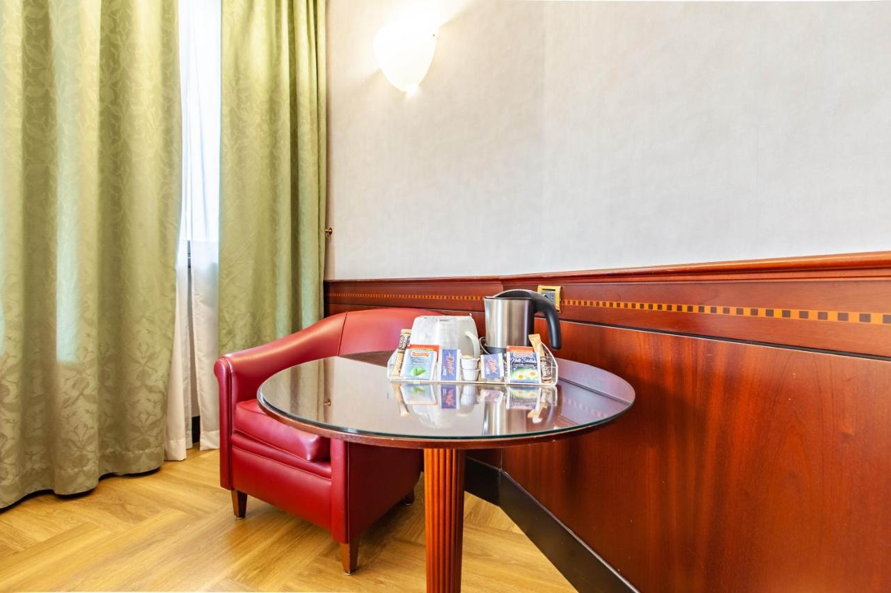 Hotiday Hotel Milano Turro Exterior photo